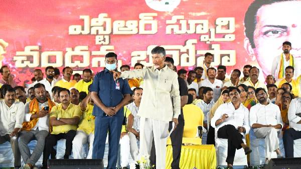 వైసీపీ గ్రూపు పాలిటిక్స్