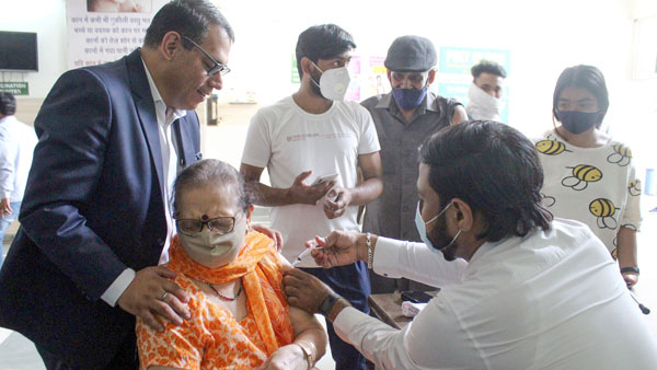 జులై 15 నుంచి ఉచిత బూస్టర్ డోసు