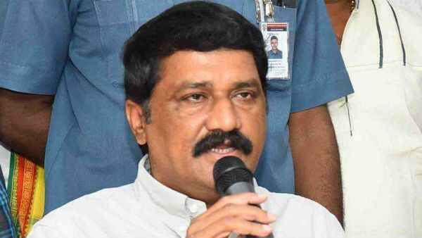 అయ్యన్నపాత్రుడికే ప్రాధాన్యత