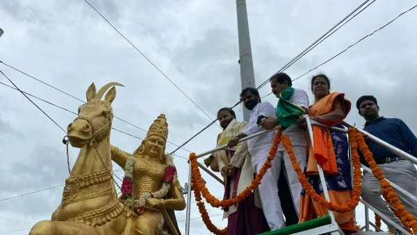 కాకతీయులు ఏలిన గడ్డపై అడుగుపెట్టిన కాకతీయుల వారసుడు