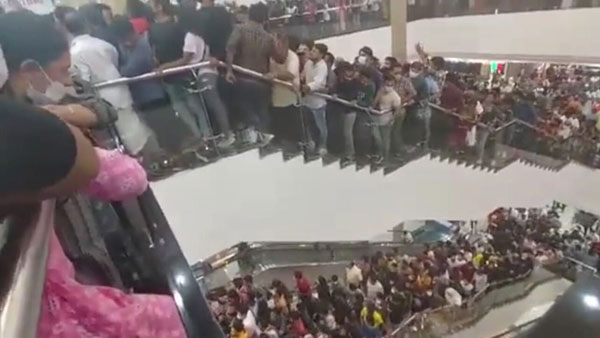 ట్రాఫిక్ చిక్కులు లేవు..
