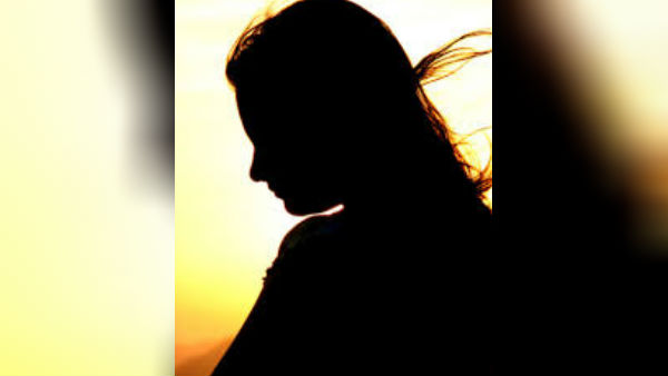 మీడియా ముందుకు వచ్చిన భర్త