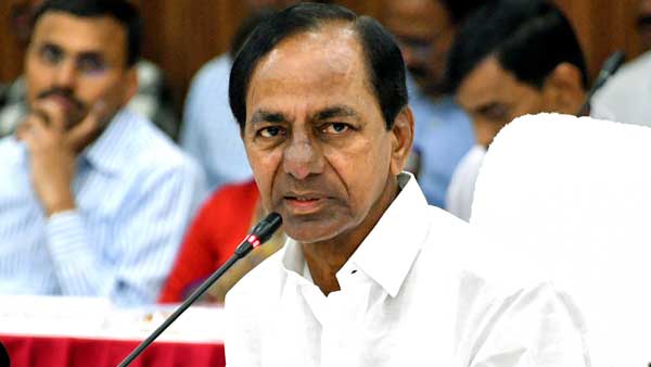 Telangana CM KCR phone call to Minister Indrakaran Reddy on flood surge at Kadem project Telangana CM KCR phone call to Minister Indrakaran Reddy on flood surge at Kadem project