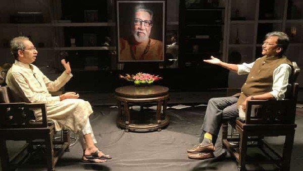 మానాన్న పేరు చెప్పుకుని అడుక్కొంటున్న సీఎం