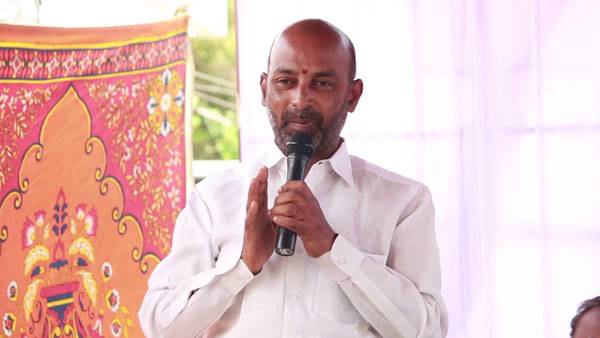 బండి సంజయ్ పాదయాత్ర, బహిరంగసభతో వరంగల్ లో టెన్షన్ ..