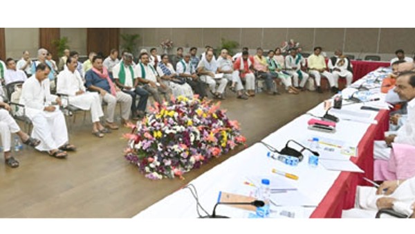 సీఎం కేసీఆర్ దార్శనికతతోనే ప్రశాంతంగా తెలంగాణ..