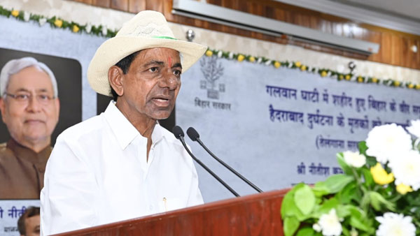 పార్టీలను ఏకం చేస్తాం- బీజేపీ ముక్త భారత్ లక్ష్యం : సీబీఐ జోక్యం పై కేసీఆర్ సీరియస్..!!