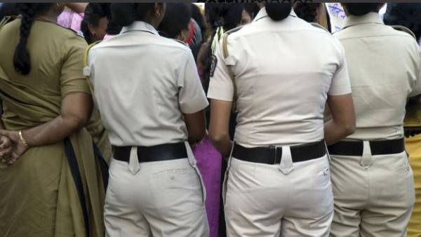 Lady police: పట్టుకోవడానికి వెళ్లిన లేడి హెడ్ కానిస్టేబుల్ ను డ్రాగెన్ తో పొడిచిన షేక్ షరీఫ్ !