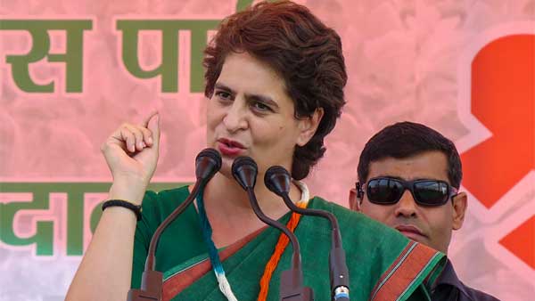 తెలంగాణ కాంగ్రెస్‌పై ప్రియాంకగాంధీ ఫోకస్: మునుగోడులో ప్రచారానికి వచ్చే ఛాన్స్!!