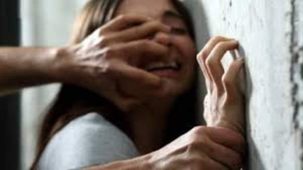 మైనర్ రేప్- 30 ఏళ్ల తర్వాత తల్లి రేపిస్టుల్ని పట్టించిన కొడుకు..ఎలాగో తెలుసా ?