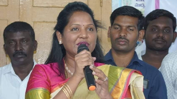 అమరావతిలో డొక్కా చిచ్చు ? తాడికొండ ఇన్ ఛార్జ్ గా ఎంట్రీ- సుచరితే కారణమంటూ శ్రీదేవి పోరు