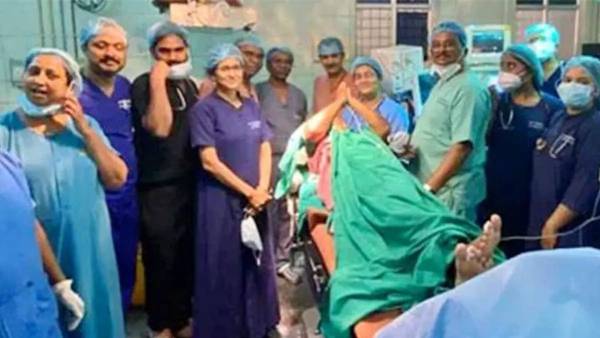 వావ్.. మత్తు ఇవ్వకుండానే సర్జరీ, గాంధీ వైద్యుల రేర్ ఆపరేషన్..