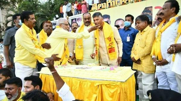 పార్టీలో క్రియాశీలకంగా పని చేసే వారికి గుర్తింపు