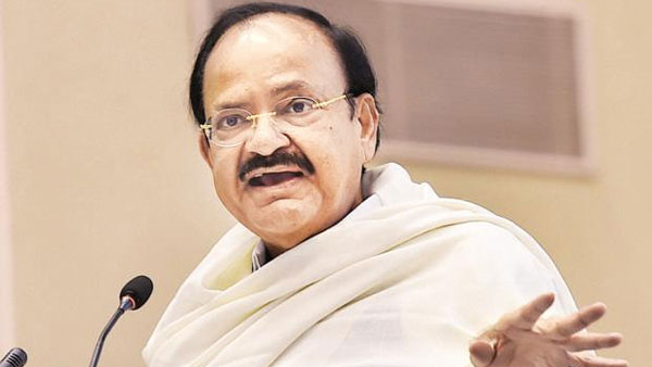 నాటి బంధనాలు నేడు లేవు - తిరిగి కొనసాగుతాను : వెంకయ్య క్లారిటీ..!!