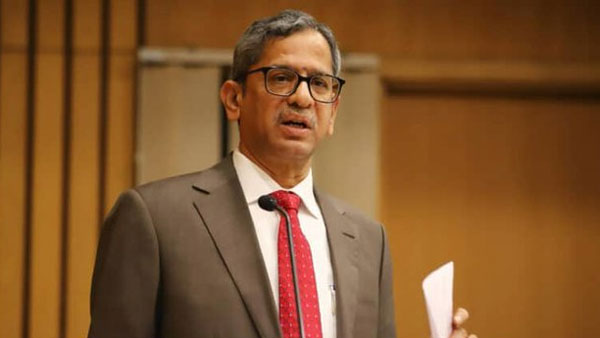 సీజేఐ ఎన్వీ రమణ కీలక వ్యాఖ్యలు -  చెప్పాల్సినవి చాలా ఉన్నాయి : ఆ రోజు చెబుతా..!!