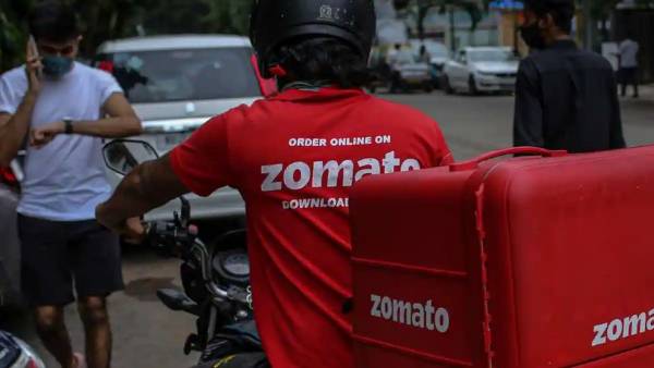  Viral video:రియల్ హీరో.. భుజాలపై కూతురు, కొడుకు సాయంతో ఫుడ్ డెలివరీ.. వైరల్