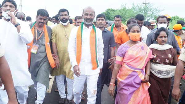 కేంద్ర సహాయమంత్రి సాధ్వీ నిరంజన్ జ్యోతి ఏం మాట్లాడతారు... ఉత్కంఠ