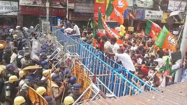  లేడీ కిమ్ ఎందుకు అడ్డుకుంటోంది..? మళ్లీ భగ్గుమన్న బెంగాల్ 