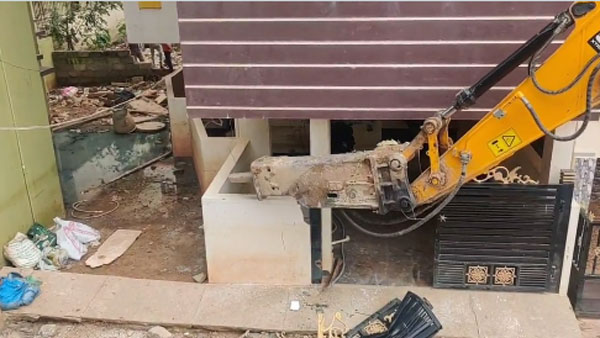 విప్రో బిల్డింగ్, ఐటీ పార్కుల కూల్చివేత..: 60 బుల్‌డోజర్లతో - కలకలం..!!