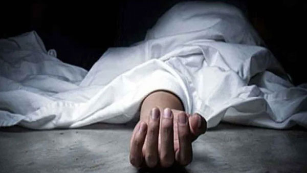 Lady: గ్రేట్ లవర్స్, వారం క్రితం పెళ్లి, భర్త ఇంటికి వెళ్లి చూస్తే బెడ్ రూమ్ లో భార్య, ఇంతలోనే ఏం జరిగింది?! 