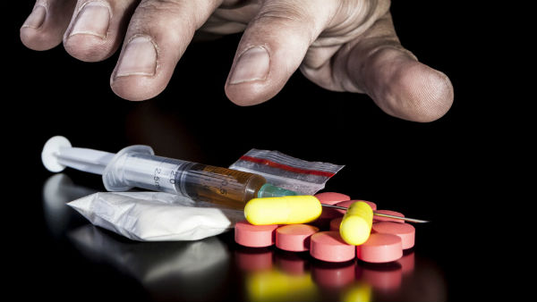 పిల్లల పేరుతో వచ్చే పార్సిల్స్ లో డ్రగ్స్; తల్లిదండ్రులకు షాకింగ్ విషయం చెప్పిన పోలీసులు 