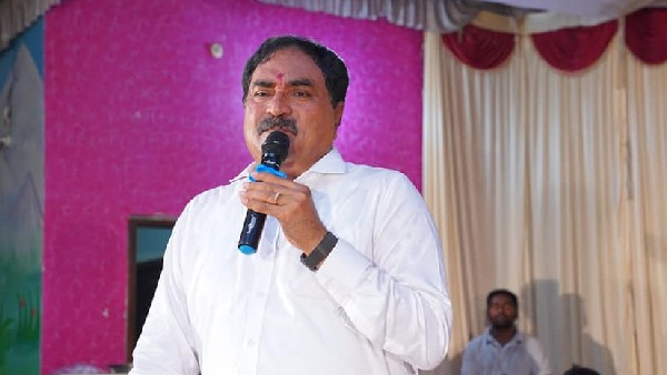 బండి సంజయ్ తుపాకి రాముడు.. కూట్లో రాయి తియ్యలేని దద్దమ్మ:  మంత్రి ఎర్రబెల్లి నిప్పులు!! 