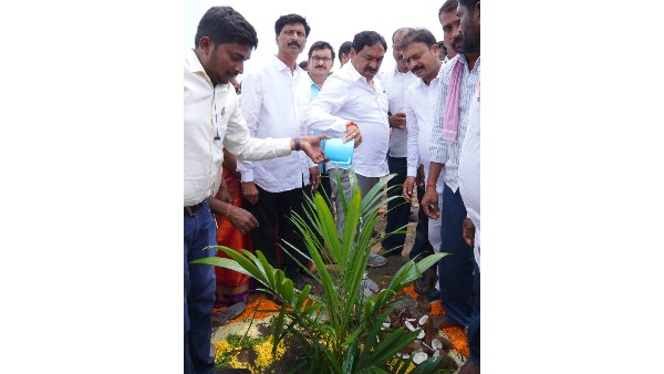 ప్రత్యామ్నాయ పంటలుగా ఆయిల్ పామ్.. రైతు సంక్షేమమే కేసీఆర్ లక్ష్యమన్న ఎర్రబెల్లి దయాకర్