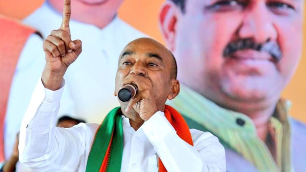  విచ్చలవిడిగా గన్ లైసెన్సులు; మాకేమైనా జరిగితే.. వైఎస్ షర్మిలపై ఫిర్యాదుపైనా ఈటల రాజేందర్ వ్యాఖ్యలు  