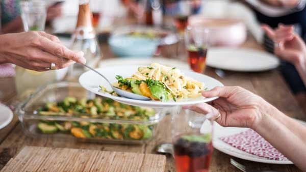 మంచం పట్టిన దుబ్బాక గురుకులం విద్యార్థులు; 40మందికి తీవ్ర అస్వస్థత; కారణం అదేనా!!