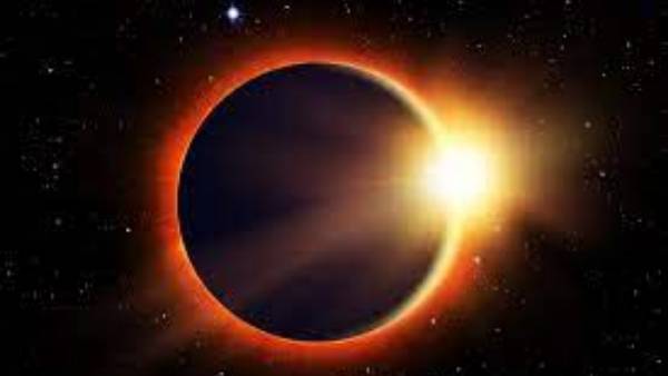  గ్రహణాల ప్రభావం: ఆ రెండు రోజులూ శ్రీవారి ఆలయం మూసివేత, సర్వ దర్శనాలు మాత్రమే