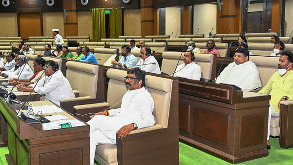 బీజేపీ మైండ్ బ్లాంక్ చేసిన సీఎం - ఒకే దెబ్బతో కుదేల్..!!