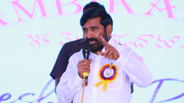 కేంద్రంపై విమర్శలు చెయ్యటంతో ప్రశ్నించిన బీజేపీ డైరెక్టర్లు .. మంత్రి ఫైర్
