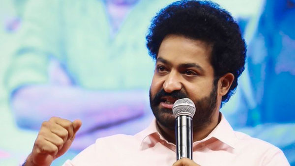 తారక్ స్పందించాలంటూ పోస్టింగ్స్