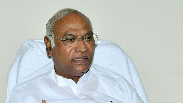 Congress President polls: Mallikarjun Kharge To File Nomination Today, Manish Tiwari also?. Congress President polls: Mallikarjun Kharge To File Nomination Today, Manish Tiwari also?.