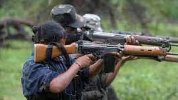 అజ్ఞాతంలో ఉన్న మావోయిస్టులు బయటకు రావడంతో రాజకీయ నేతల్లో టెన్షన్