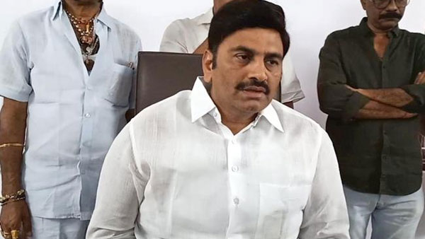 జూ ఎన్టీఆర్ టీడీపీలోకి ఎంట్రీ అవ్వాలంటే - రఘురామ కీలక వ్యాఖ్యలు..!!