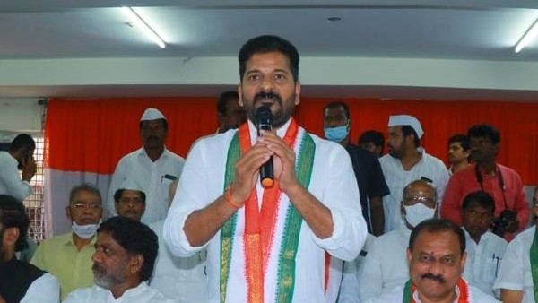 సికింద్రాబాద్ అగ్నిప్రమాదం: ప్రభుత్వ నిర్లక్ష్యం వల్లే ప్రజల ప్రాణాలు గాల్లో: మండిపడ్డ రేవంత్ రెడ్డి!!