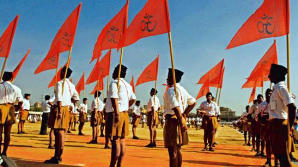 దేశవ్యాప్తంగా 100 మంది అదుపులోకి..