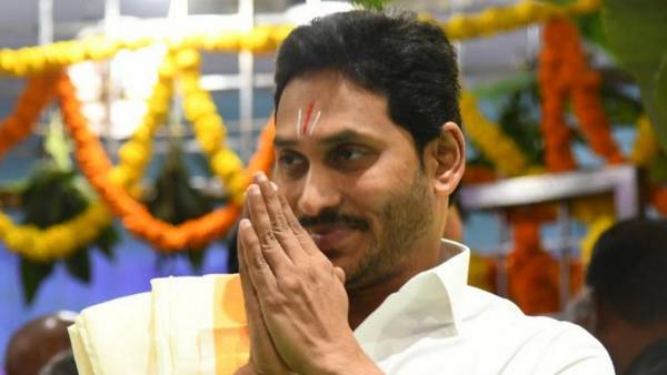 అన్నదానం సత్రంలో..