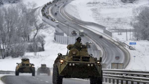 ఉక్రెయిన్ కు ఆయుధాలివ్వడం కరెక్టే-ఆత్మరక్షణ కోసమేగా-పోప్ సమర్ధన