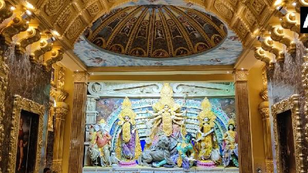 Dussehra 2022: Vatican City themed Durga puja pandal is built in Kolkata Dussehra 2022: Vatican City themed Durga puja pandal is built in Kolkata