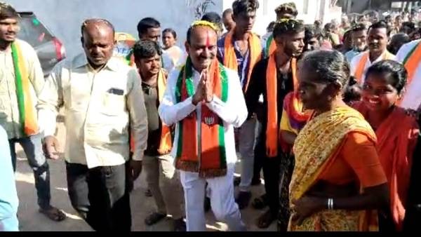 కోమటిరెడ్డి రాజీనామా వెనుక కారణం ఇదే : ఈటల రాజేందర్