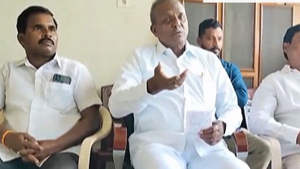 TRS former MLA Bikshapathi will join BJP on October 9th TRS former MLA Bikshapathi will join BJP on October 9th