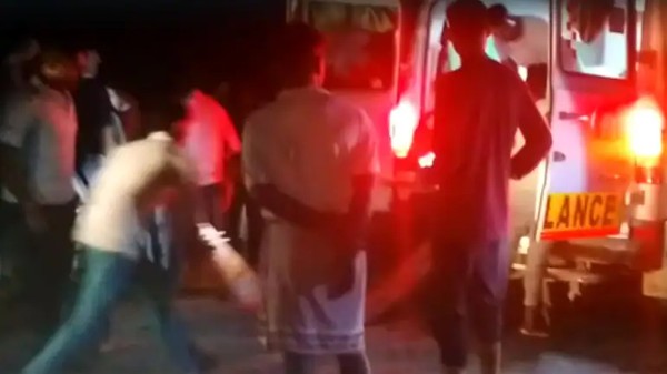 27 dead as tractor overturns in UPs Kanpur 27 dead as tractor overturns in UPs Kanpur