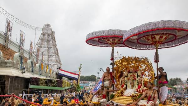 తెలంగాణ చెక్కభజన, కోలాటం