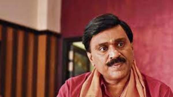 రోజువారీగా విచారణ చేపట్టండి