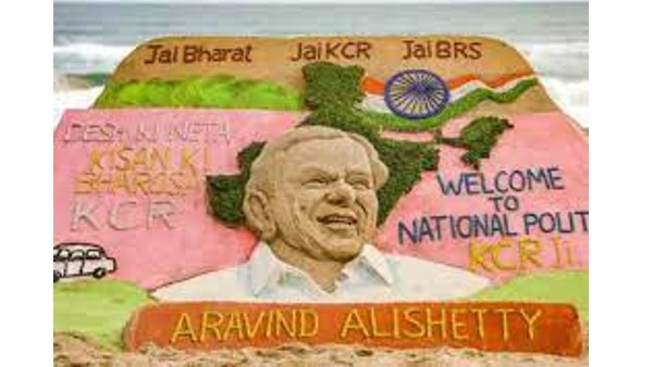 పూరీ తీరంలో కేసీఆర్ సైకత శిల్పం ఏర్పాటు చేయించిన టీఆర్ఎస్ నేత