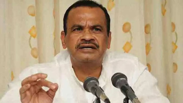 MP Komatireddy Venkata Reddy says his brother Raja Gopal wins in Munugodu by poll MP Komatireddy Venkata Reddy says his brother Raja Gopal wins in Munugodu by poll