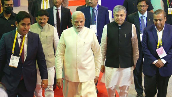 సరసమైన ధరలకే ఇస్తామన్న అంబానీ