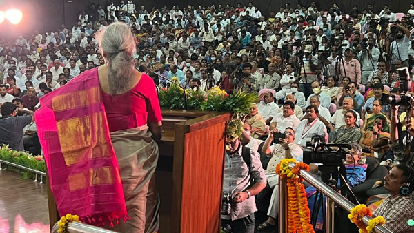 నిర్మలా సీతారామన్ కామెంట్స్
